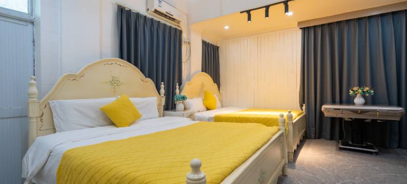 深圳较场尾彼此客栈图片