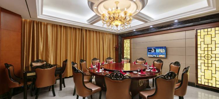 罗山君府大酒店图片