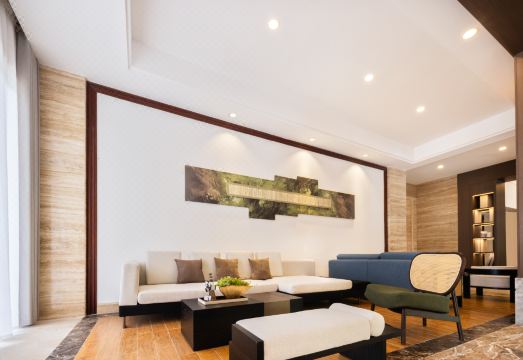 Aijing International Hotel Hotel Overview