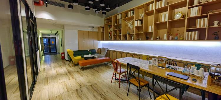 城家公寓酒店(深圳南山地铁站店)图片