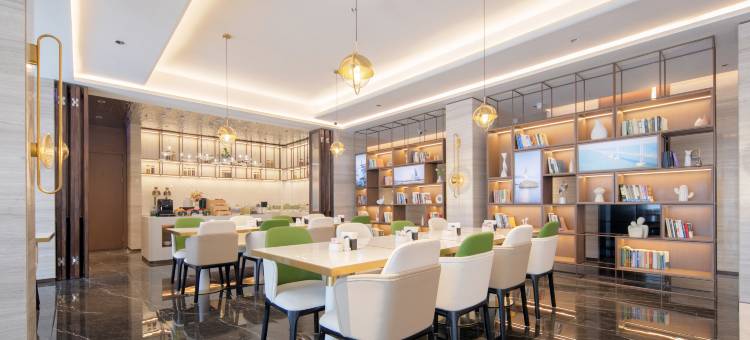 珠海拱北口岸富华里宜必思尚品酒店图片