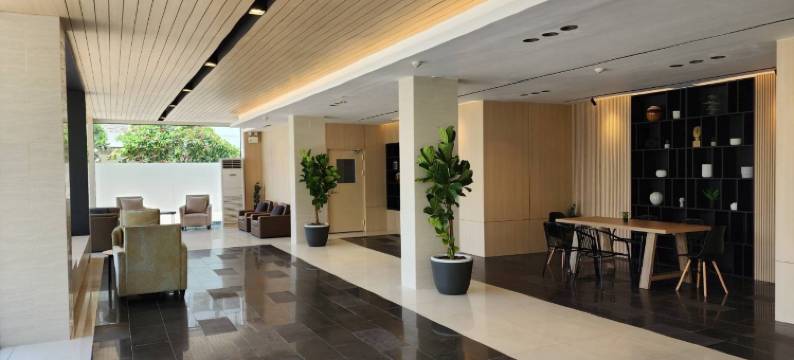 李诺瓦酒店(Leenova Hotel)图片