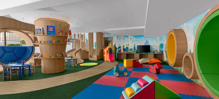 芭东海滩万怡酒店(Courtyard by Marriott Phuket, Patong Beach Resort)图片