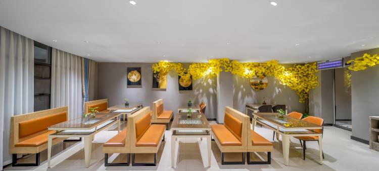 安顺丽优大酒店(安顺学院南马广场店)图片