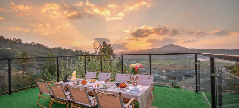 屿含设计师温泉美宿(和顺古镇店)图片