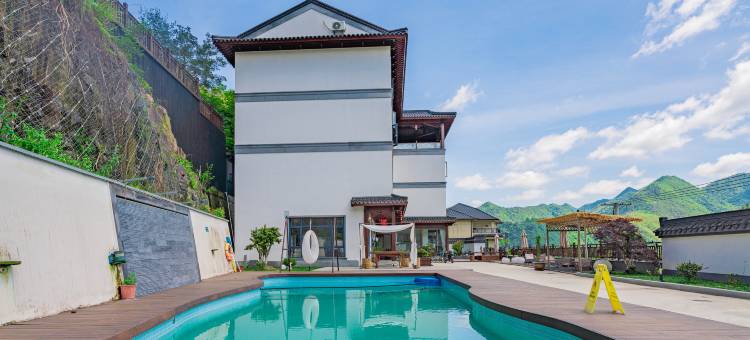 竹云山宿·溪上·泳池·日落·FUN HOME(雅鲁激流山湾湾漂流店)图片