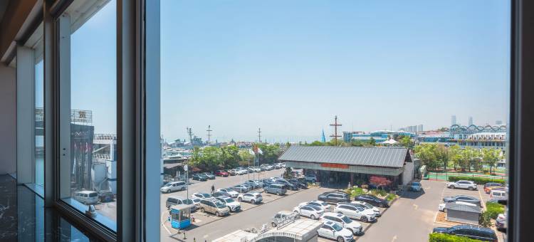 青岛五四广场小麦岛海景亚朵酒店图片