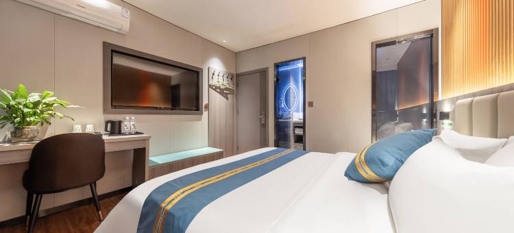 拉萨南欧西假日酒店(堆龙滨河体育公园店)图片