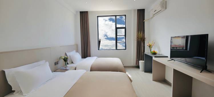 大理屋里请客栈(兴盛大桥洱海月湿地公园店)图片