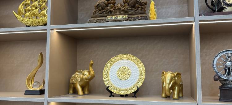 和静泓祥酒店(和静县县政府店)图片