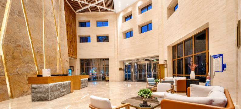 张家口汤印温泉假日酒店(崇礼富龙滑雪场店)图片