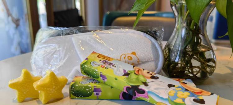 白玉兰酒店(石家庄勒泰中心平安大街地铁站店)图片