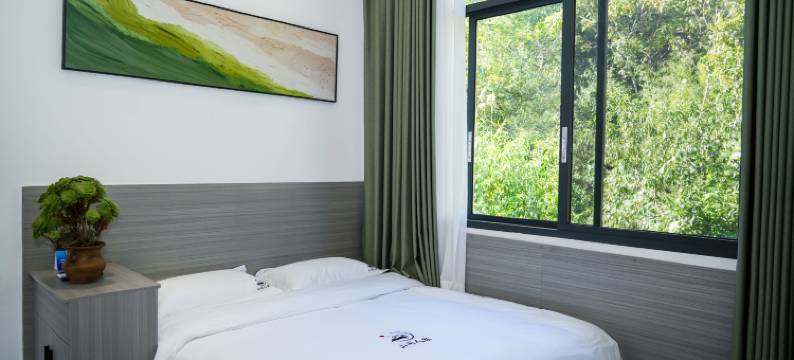 鹤峰山间人家民宿(屏山峡谷店)图片