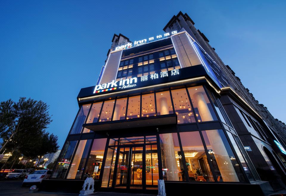 丽柏酒店(吉林北山人民广场店)外景图