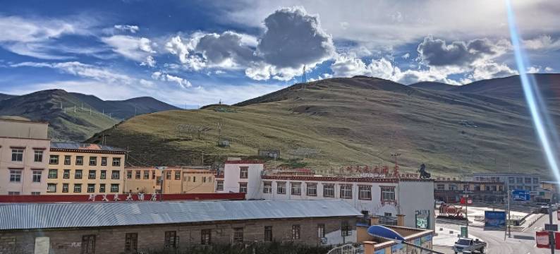 八宿磐石营青年旅舍图片