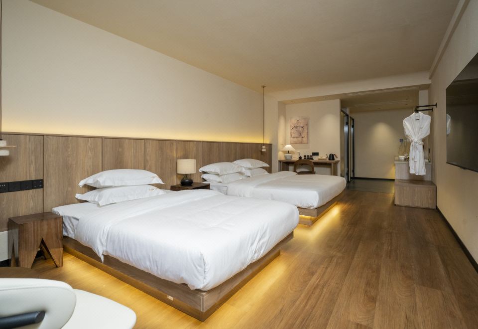 Lanting Inn Hotel Overview