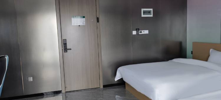 外星人电竞酒店(连云港陇海步行街盐河古巷店)图片