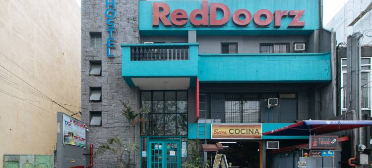 BGC圣卢克红多兹精选(RedDoorz Plus @ BGC near St. Lukes)图片