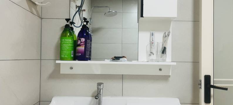 小草民宿(世纪豪园店)图片