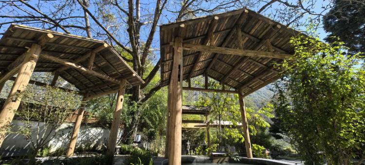 海螺沟一溪云·温泉民宿(磨西古镇店)图片