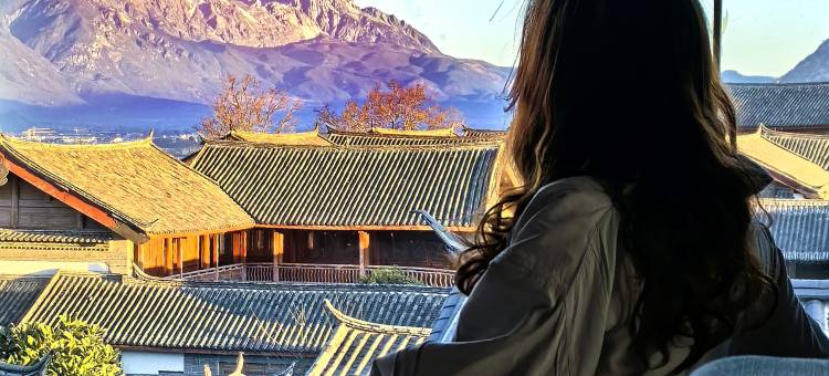 丽江古城半山归吾•山隐日照金山丨观古城全景美宿(大水车店)图片