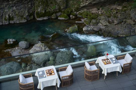 峨眉山悦溪谷VALLEY·森林温泉度假民宿