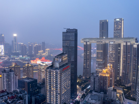 重庆解放碑洪崖洞江景希尔顿欢朋酒店