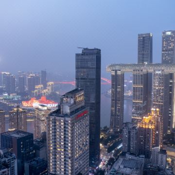 重庆解放碑洪崖洞江景希尔顿欢朋酒店图片