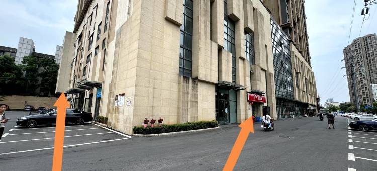 叁仟跃民宿(武昌火车站武商梦时代店)图片