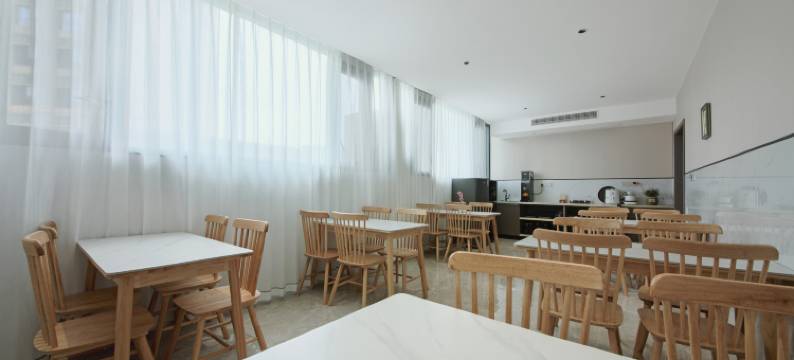 都江堰半岛缘温泉酒店(融创乐园熊猫谷店)图片