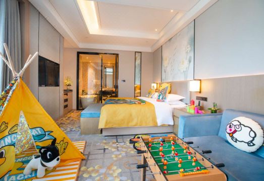 Courtyard by Marriott Hangzhou XiaoshanHotel Overview