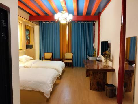 松潘达瓦娜姆民宿