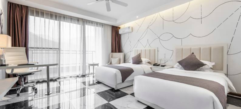 青峰峡悦豪假日酒店图片