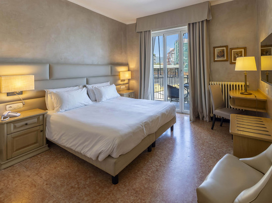 戴安诺码头宫殿 B&B 酒店