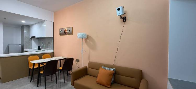 广旭影视国际公寓(惠州星河冠誉府店)图片