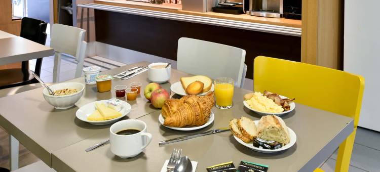 民宿酒店图卢兹太空城穆肖特(B&B Hotel Toulouse Cité de l'Espace Mouchotte)图片