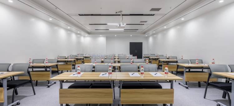 柏奥国际酒店(西安回民街钟楼地铁站店)图片