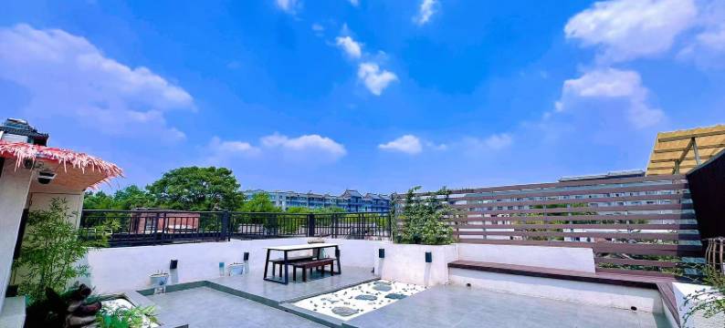 巷往民宿(开封市鼓楼广场店)图片