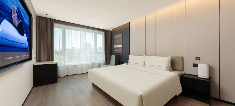 乌鲁木齐医学院师范大学亚朵酒店图片