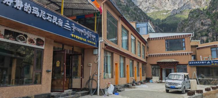 扎尕那静静的玛尼石民宿图片