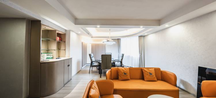 民航金盛国际康养酒店(兴义桔山广场梦乐城购物中心店)图片