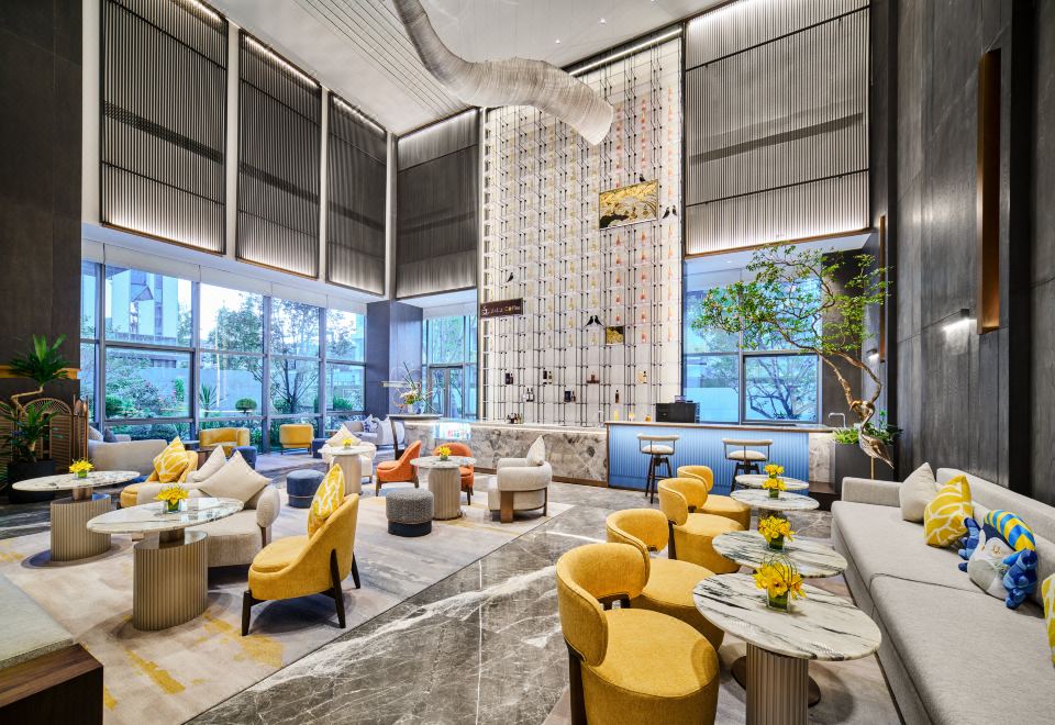 voco Chengdu Jiuyanqiao Hotel Overview