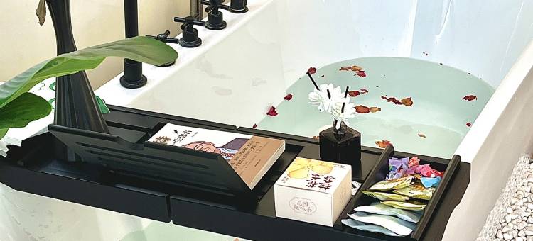重庆明月朋酒店(洪崖洞解放碑店)图片
