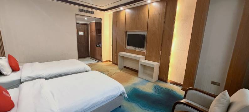 骏怡酒店(南部乐群美食街店)图片