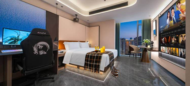 叶与晨电竞电影酒店(曼哈顿广场燕庄地铁站店)图片