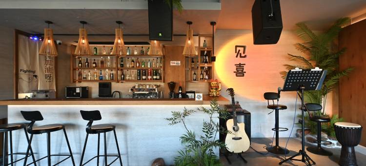 览翠江景民宿(凤凰古城景区店)图片