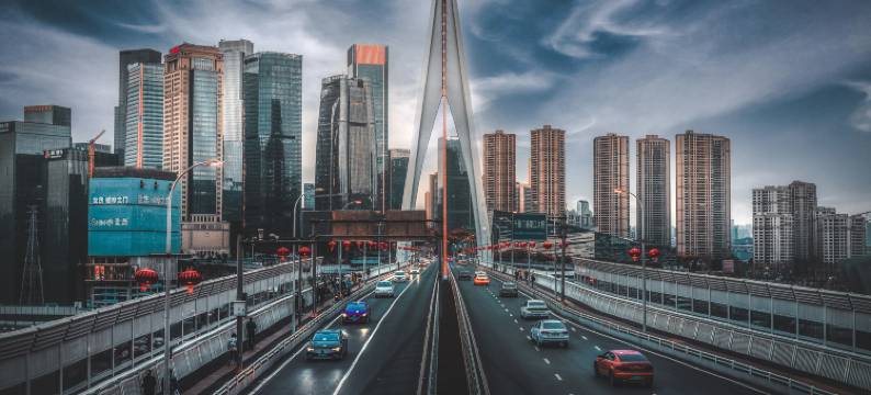 重庆解放碑小什字地铁站轻居酒店图片