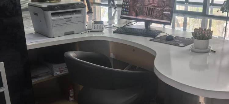 艺龙万国酒店(张掖西站钟鼓楼店)图片