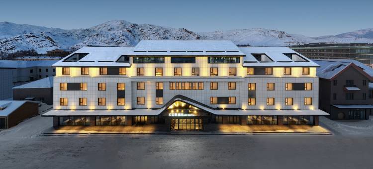 可可托海艾斯酒店(可可托海国际滑雪度假区店)图片