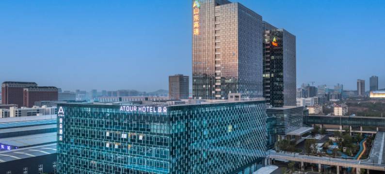 济南旅游路文旅城亚朵酒店图片